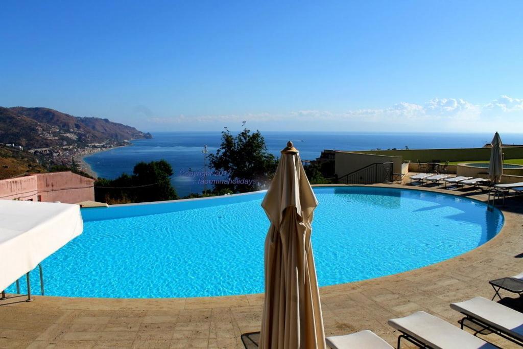Bayview Apartment - Taormina Holidays מראה חיצוני תמונה
